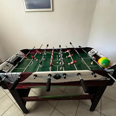 Πανέμορφη τριόροφη μεζονέτα σε οικισμό *