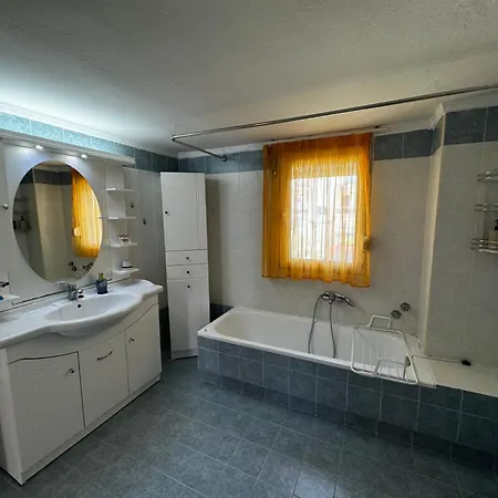 Πανέμορφη τριόροφη μεζονέτα σε οικισμό Σπίτι διακοπών Περαία