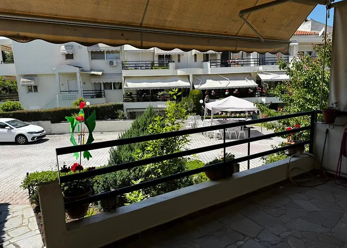 Nyaraló Πανέμορφη Τριόροφη Μεζονέτα Σε Οικισμό Peraía